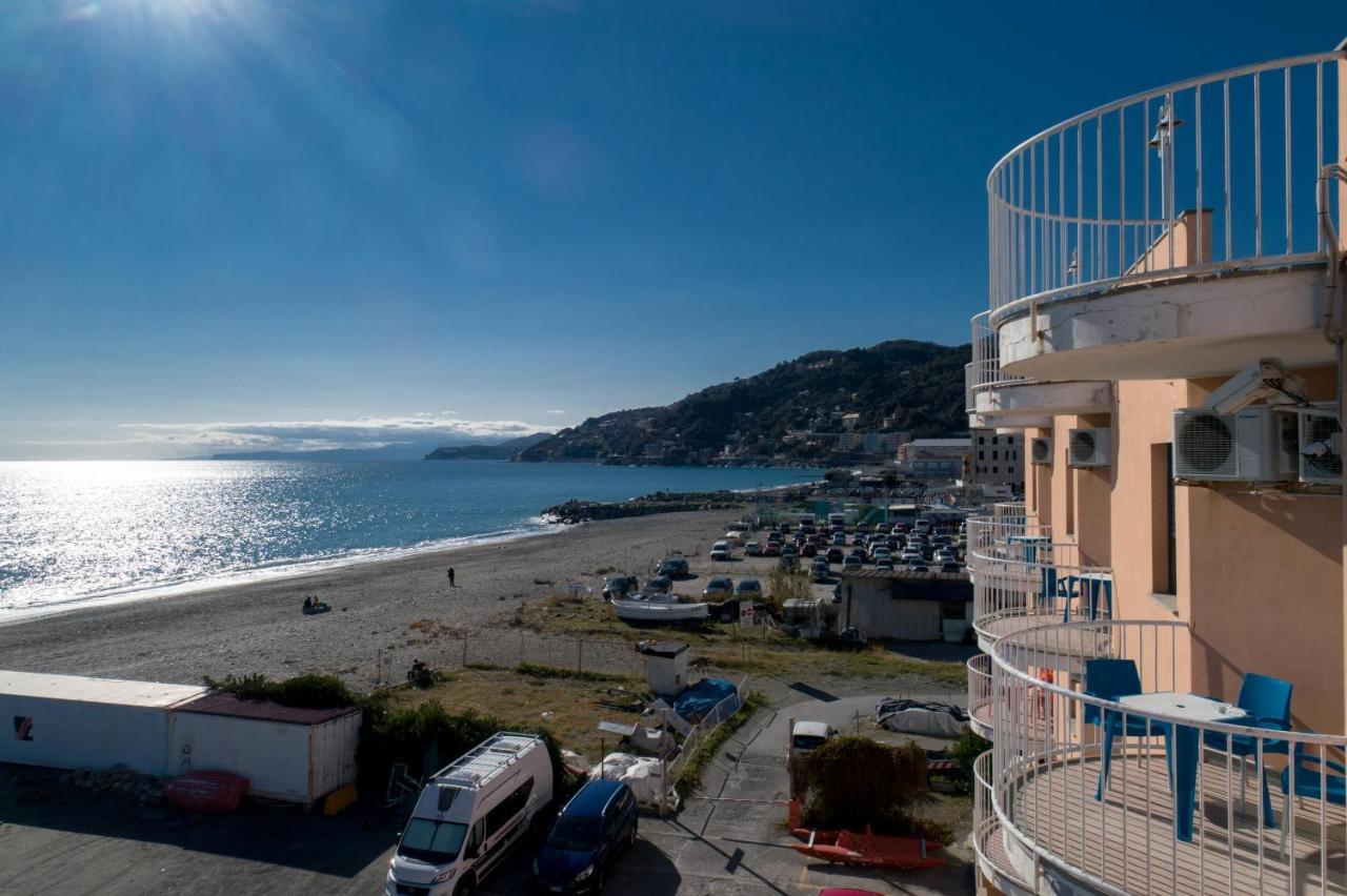 Hotel Sirenella Mele Exterior foto